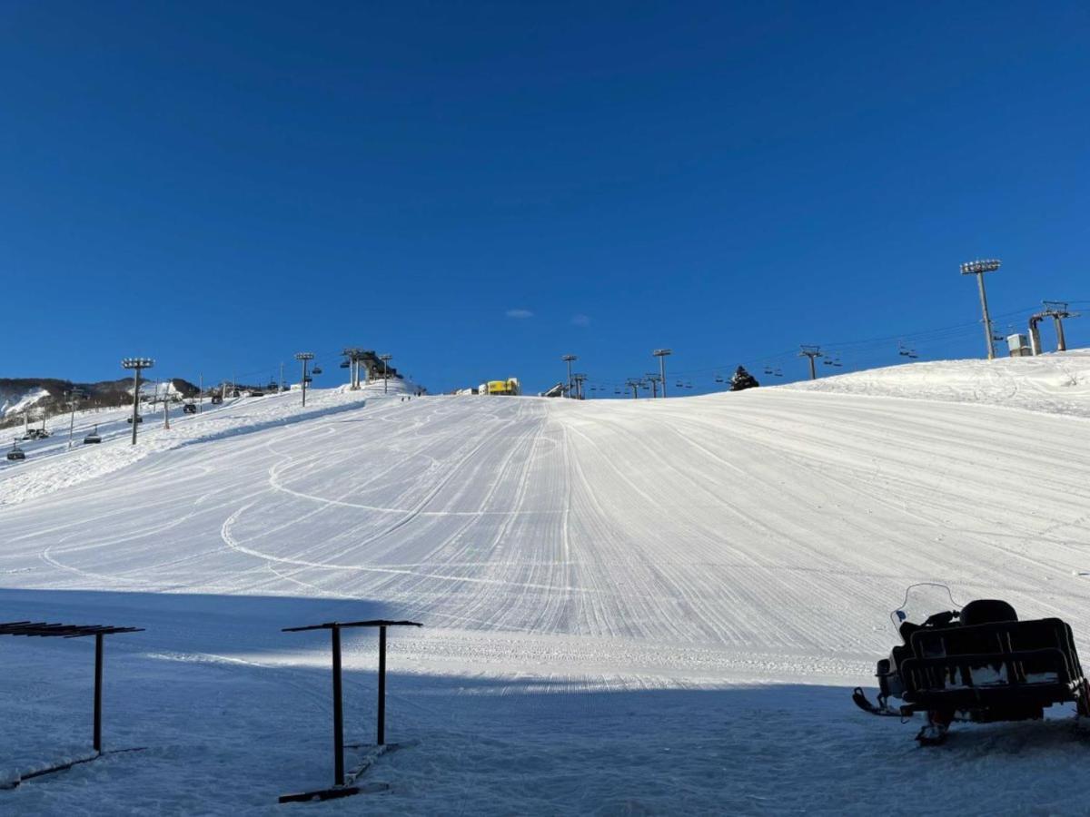 Minamiuonuma Ishiuchi Ski Center מראה חיצוני תמונה